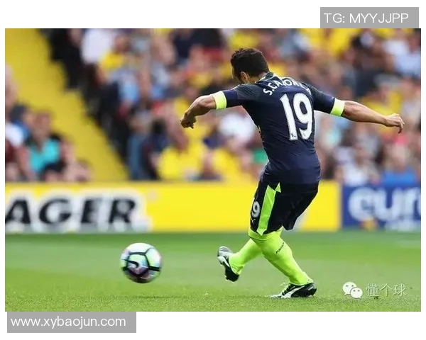 古铁雷斯的传奇人生与他在足球历史上的辉煌成就分析